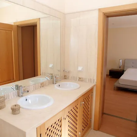 Alto Da Ria Portimao Villa *